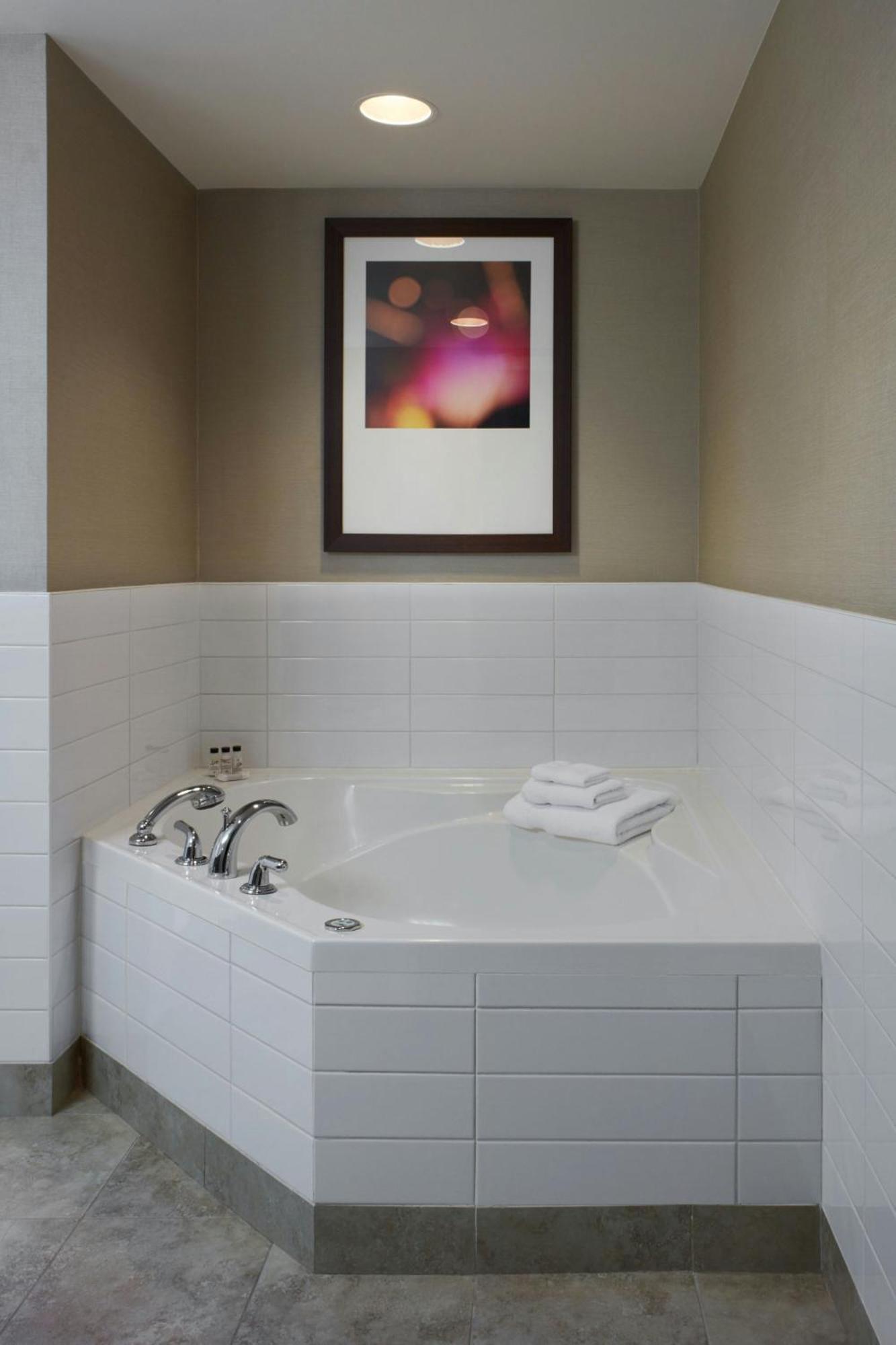 מונקטון Delta Hotels By Marriott Beausejour מראה חיצוני תמונה