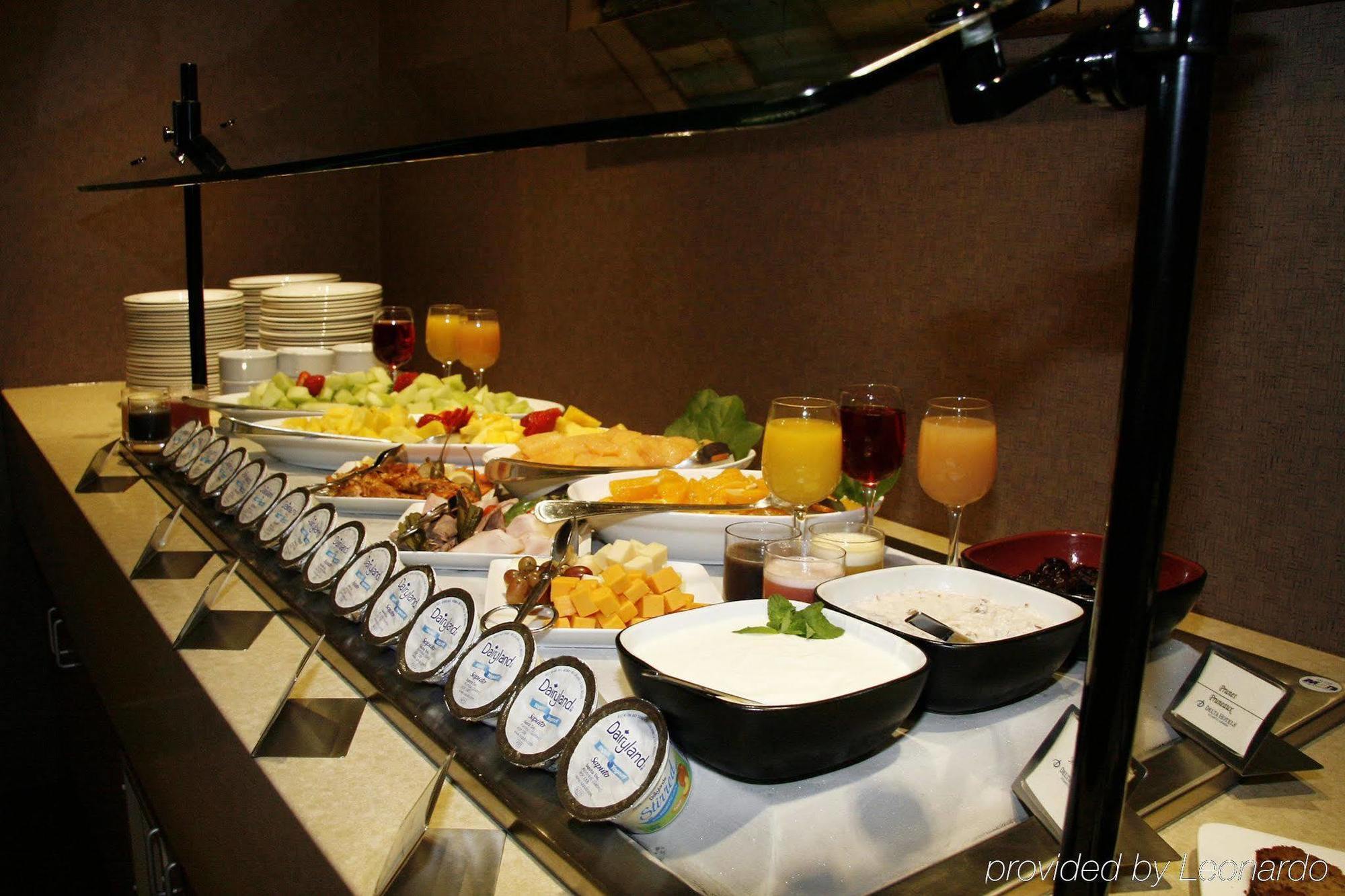 מונקטון Delta Hotels By Marriott Beausejour מסעדה תמונה